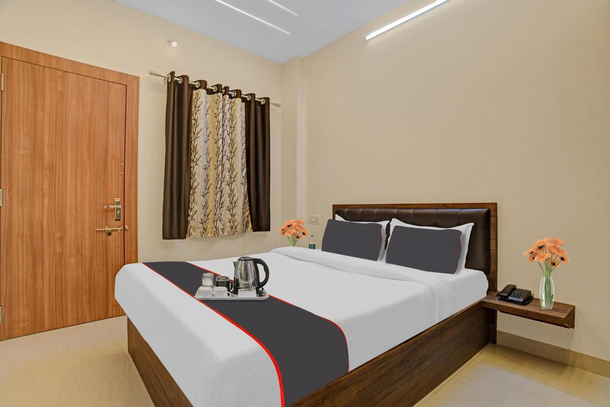 Hotel Collection O Riddhi Siddhi Indore